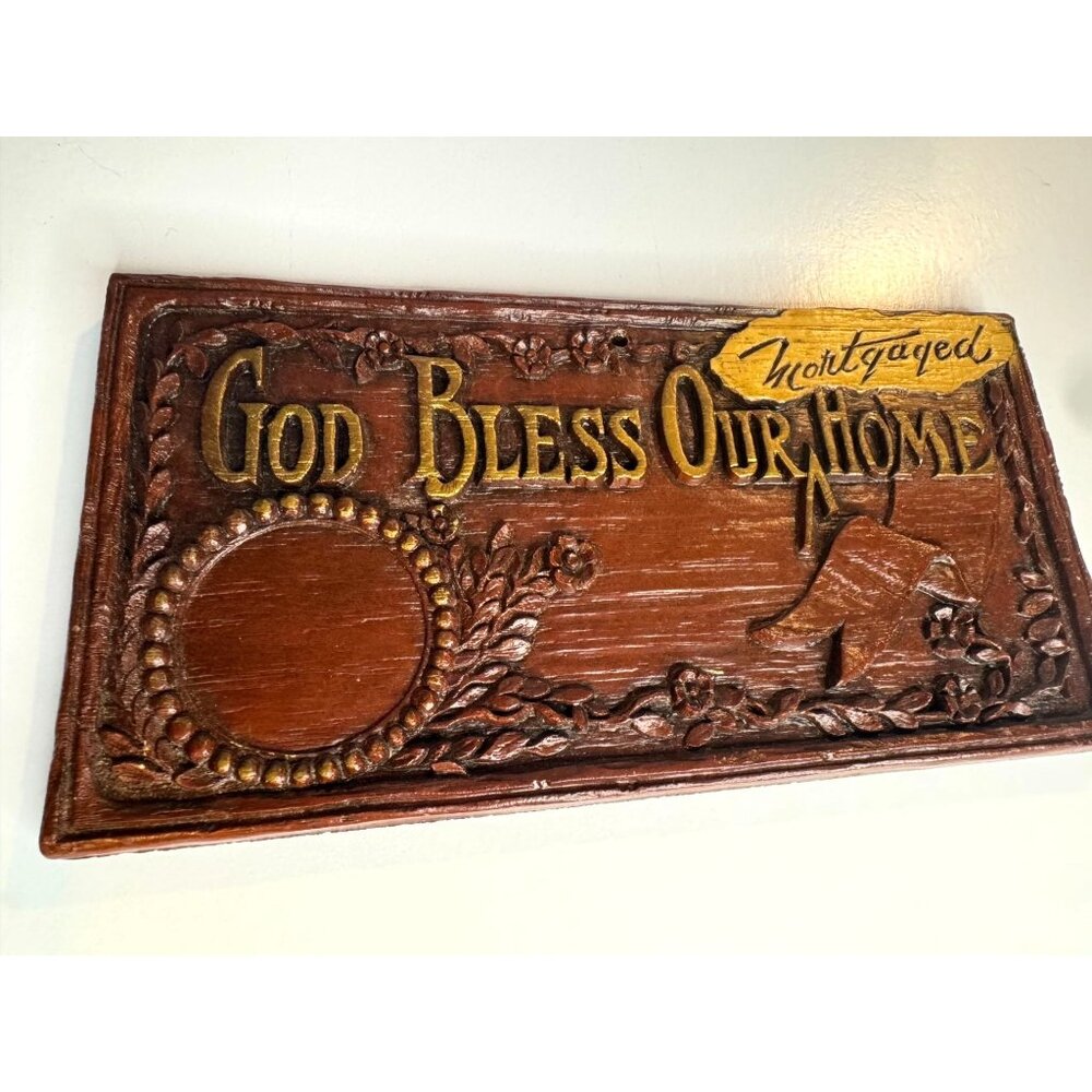 Vintage “God‎ Bless Our Mortgaged Home” Resin Plaque – Retro Humor Wall Décor